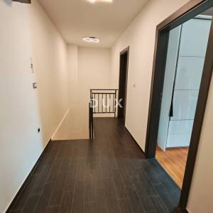 ISTRA, PULA- Dvoetažni stan 127 m2 na odličnoj lokaciji