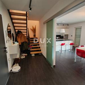 ISTRA, PULA- Dvoetažni stan 127 m2 na odličnoj lokaciji