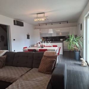 ISTRA, PULA- Dvoetažni stan 127 m2 na odličnoj lokaciji
