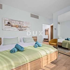 ISTRA, PULA - Ekskluziva: vila prvi red do mora za dugoročni najam!