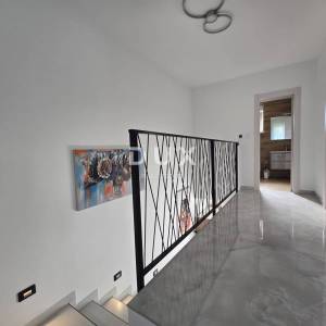 ISTRA, PULA - Moderna villa nedaleko od centra!