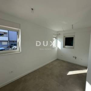 ISTRA, PULA - Stan 2S+DB s vrtom u novogradnji! MOGUĆNOST KREDITA!