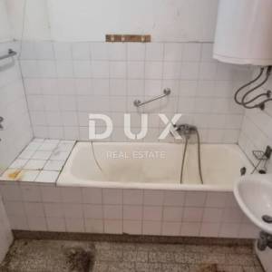 ISTRA, PULA - Stan za adaptaciju na traženoj lokaciji! 