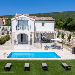 ISTRA, RABAC - Mediteranska kuća s bazenom i pogledom na more