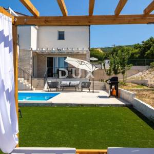 ISTRA, RABAC - Mediteranska kuća s bazenom i pogledom na more