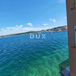  ISTRA, ROVINJ - Nekretnina uz more s nezaboravnim pogledom!