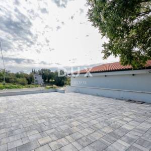 ISTRA, ROVINJ, OKOLICA - Predivna novogradnja nedaleko Rovinja