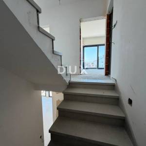 ISTRA, ROVINJ - samostojeća ekskluzivna villa - NOVOGRADNJA s bazenom! HITNA PRODAJA! PRILIKA!