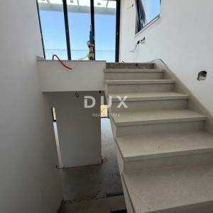 ISTRA, ROVINJ - samostojeća ekskluzivna villa - NOVOGRADNJA s bazenom! HITNA PRODAJA! PRILIKA!