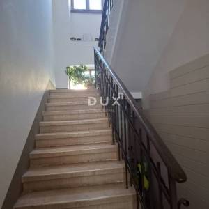 ISTRA, ROVINJ – Stan s očaravajućim pogledom na more. Prilika! 