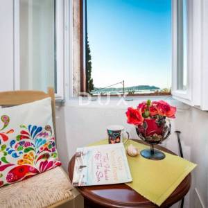 ISTRA, ROVINJ - Stan u centru s pogledoma na more