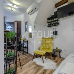 Istra, Rovinj - stari grad, 50m od mora, adaptirana garsonijera