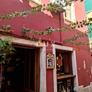 ISTRA, ROVINJ - Ugostiteljski objekt i apartman, drugi red do mora