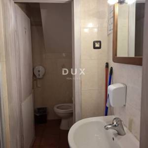 ISTRA, ROVINJ - Ugostiteljski objekt i apartman, drugi red do mora