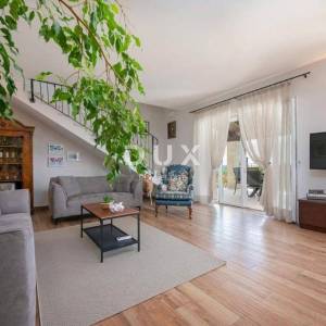 ISTRA, SVETI LOVREČ – Moderna vila s pogledom na more i bazenom u mirnom dijelu Istre