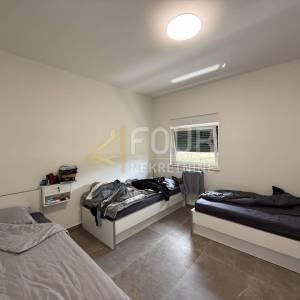 Istra, Sveti Lovreč - okolica, kuća 346m2, balkon, terasa