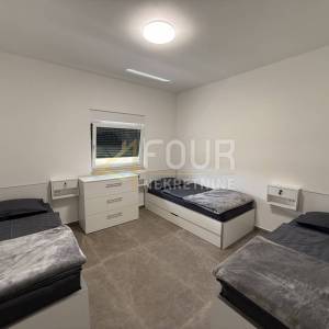 Istra, Sveti Lovreč - okolica, kuća 346m2, balkon, terasa