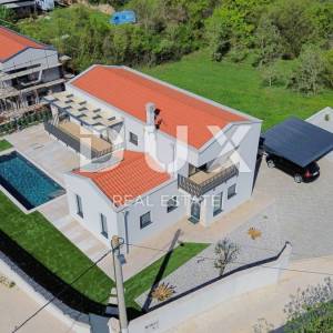 ISTRA, SVETI LOVREČ - Prekrasna vila s bazenom u mirnom mjestu