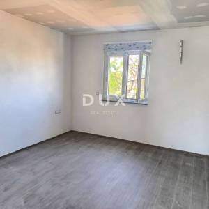 ISTRA, SVETVINČENAT - Kuća s bazenom i garažom u srcu Istre