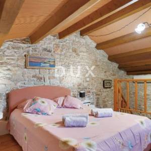 ISTRA, SVETVINČENAT - Šarmantna kamena kuća u srcu Istre!