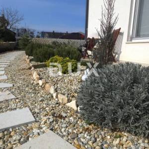 ISTRA, TINJAN - Moderna prizemnica s bazenom, novogradnja