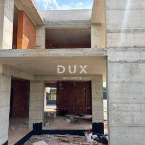 ISTRA, UMAG - Dvojna urbana vila nadomak plaža!