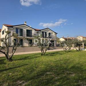 ISTRA, UMAG - Moderna i novosagrađena kuća s 4 identična aprtmana