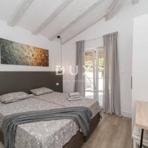 ISTRA, VIŽINADA - Mediteranska kuća s bazenom