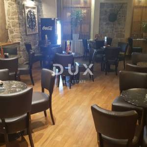 ISTRA,ROVINJ - Predivan uhodani caffe bar u srcu Rovinja
