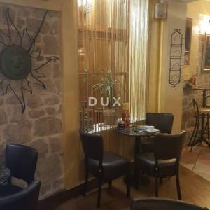 ISTRA,ROVINJ - Predivan uhodani caffe bar u srcu Rovinja