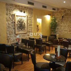 ISTRA,ROVINJ - Predivan uhodani caffe bar u srcu Rovinja