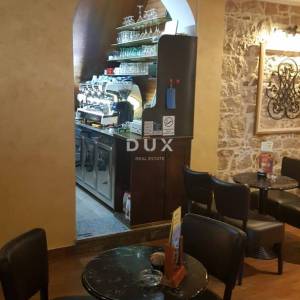 ISTRA,ROVINJ - Predivan uhodani caffe bar u srcu Rovinja