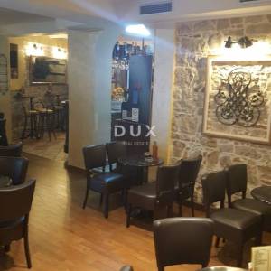 ISTRA,ROVINJ - Predivan uhodani caffe bar u srcu Rovinja