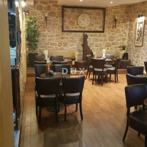 ISTRA,ROVINJ - Predivan uhodani caffe bar u srcu Rovinja