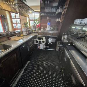 ISTRA,ROVINJ - Predivan uhodani caffe bar u srcu Rovinja