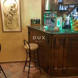 ISTRA,ROVINJ - Predivan uhodani caffe bar u srcu Rovinja