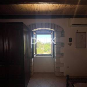 ISTRA,VIŠNJAN - Kamena kuća s pogledom