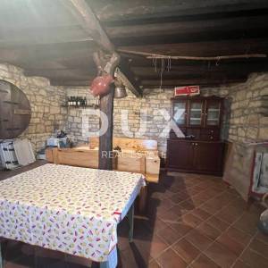 ISTRA,VIŠNJAN - Kamena kuća s pogledom