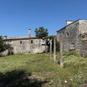 ISTRA,ŽMINJ - Autohtona kamena kuća s projektom i građevinskom dozvolom 