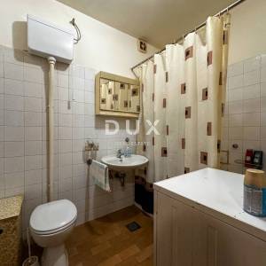 KASTAV, REŠETARI - 3SKL, lođa, pogled na more