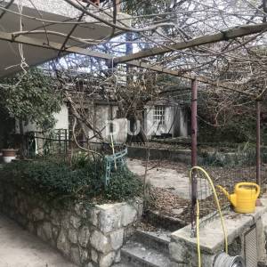 KASTAV, TRINAJSTIĆI - Krajnja kuća u nizu, garaža 51m2