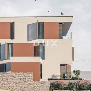 KAŠTEL KAMBELOVAC – trosoban stan u novogradnji s pogledom na more