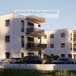 Kaštel Lukšić, novogradnja, dvosoban stan, parkirno mjesto u cijeni