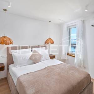 Kaštel Novi – riva, ekskluzivna kamena kuća s wellnessom