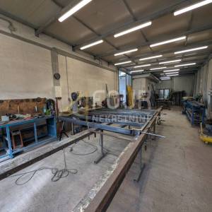 Klana, 115m2, poslovni prostor - hala+ured