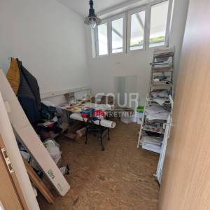 Klana, 115m2, poslovni prostor - hala+ured