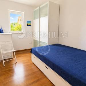 Klimno, Krk – apartman s terasom i pogledom na more!