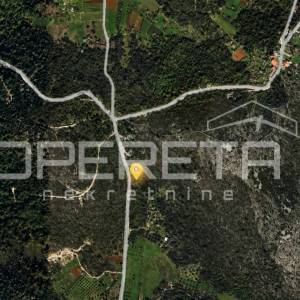 Kliševo zemljište 3697 m2 s idejnim projektom