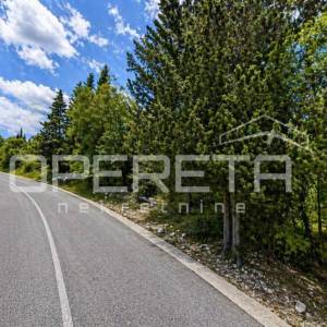 Kliševo zemljište 3697 m2 s idejnim projektom