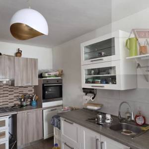 Kneževi vinogradi kuća 230 m2 + pomoćni objekt 60 m2